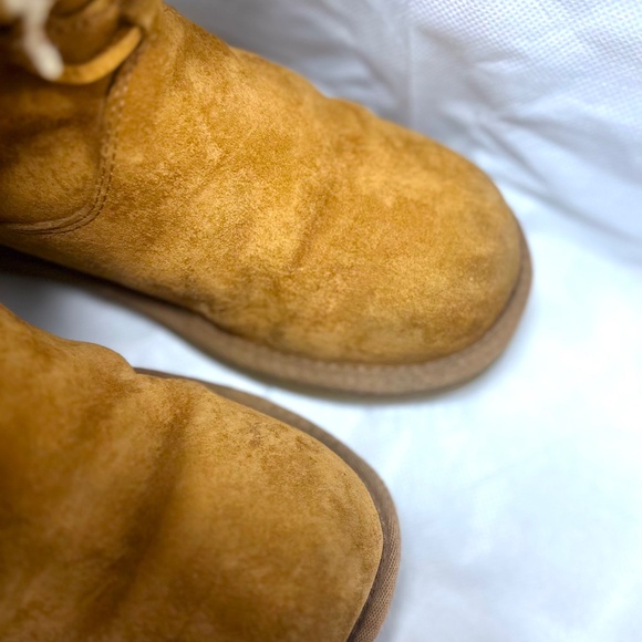 UGG Boots with Metal Decal Size 6 - Picture 4 of 9